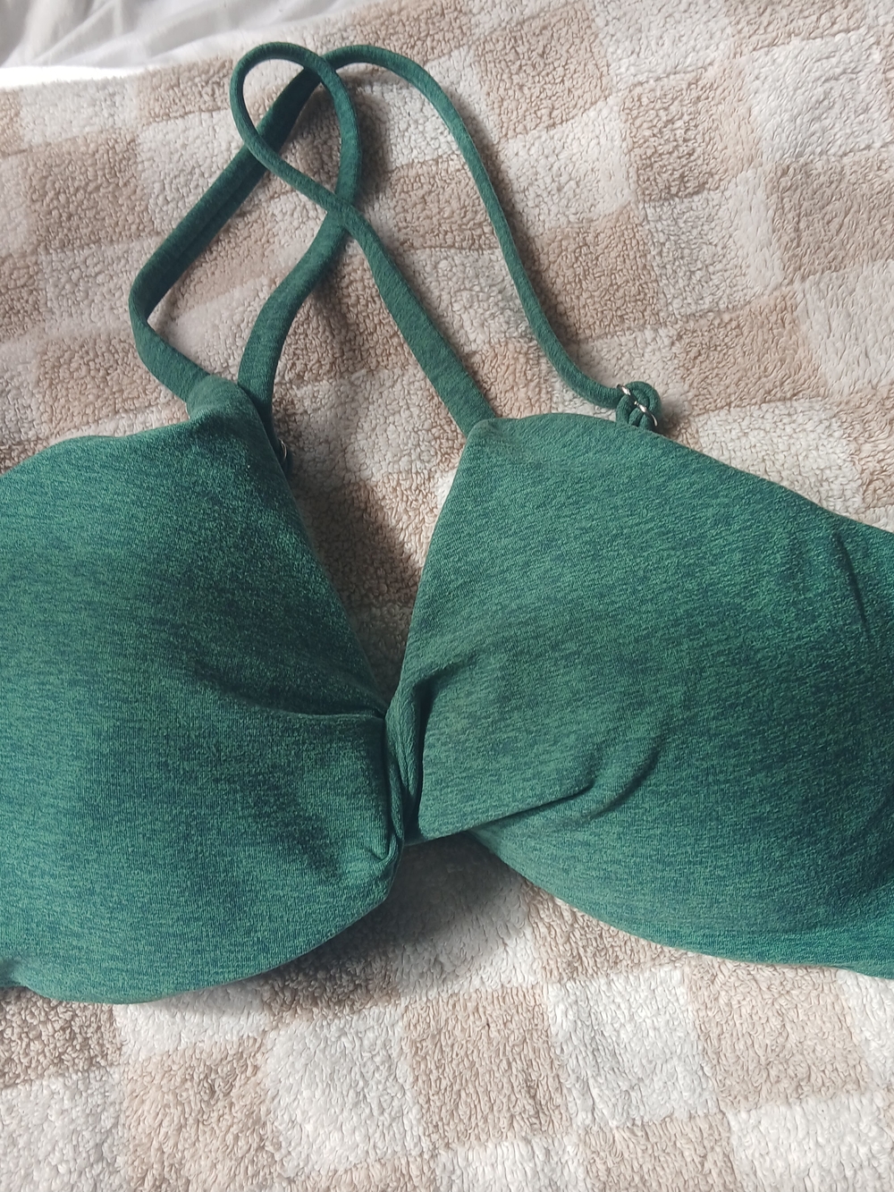 Bombshell Sportswear Green Push-Up Bra with Convertible Straps